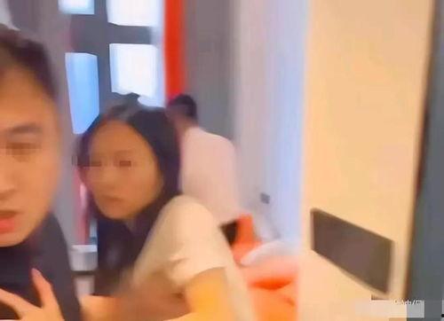 免费人妻出轨在线视频,免费人妻出轨在线视频，道德沦丧还是人性挣扎？